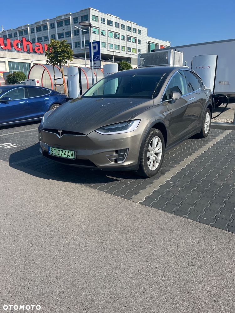 Tesla Model X Long Range Plus - 21