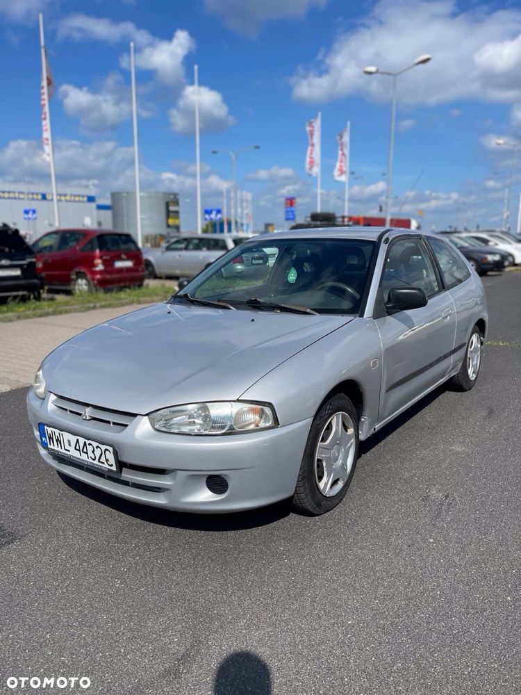 Mitsubishi Colt - 3
