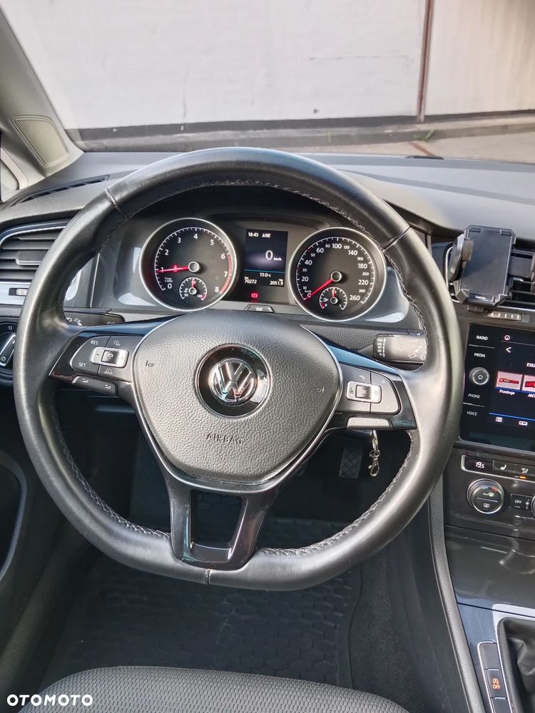 Volkswagen Golf 1.5 TSI BMT Comfortline - 17