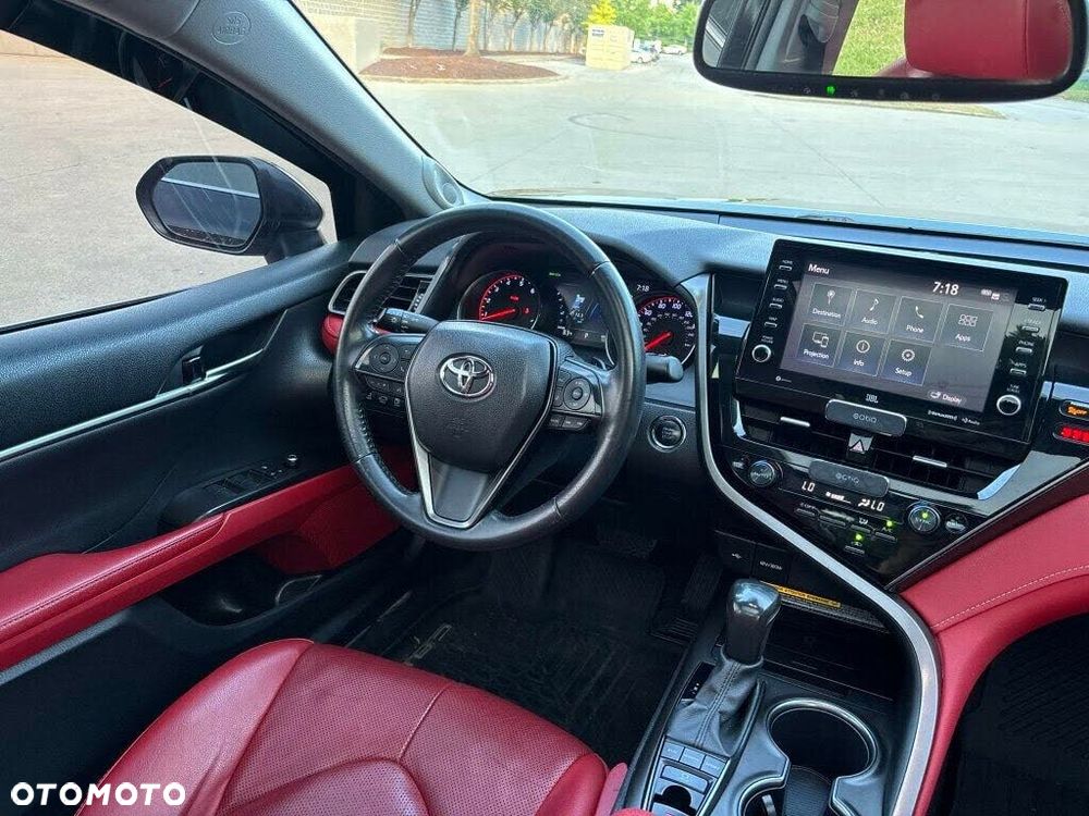 Toyota Camry 2.5 Hybrid Comfort CVT - 17