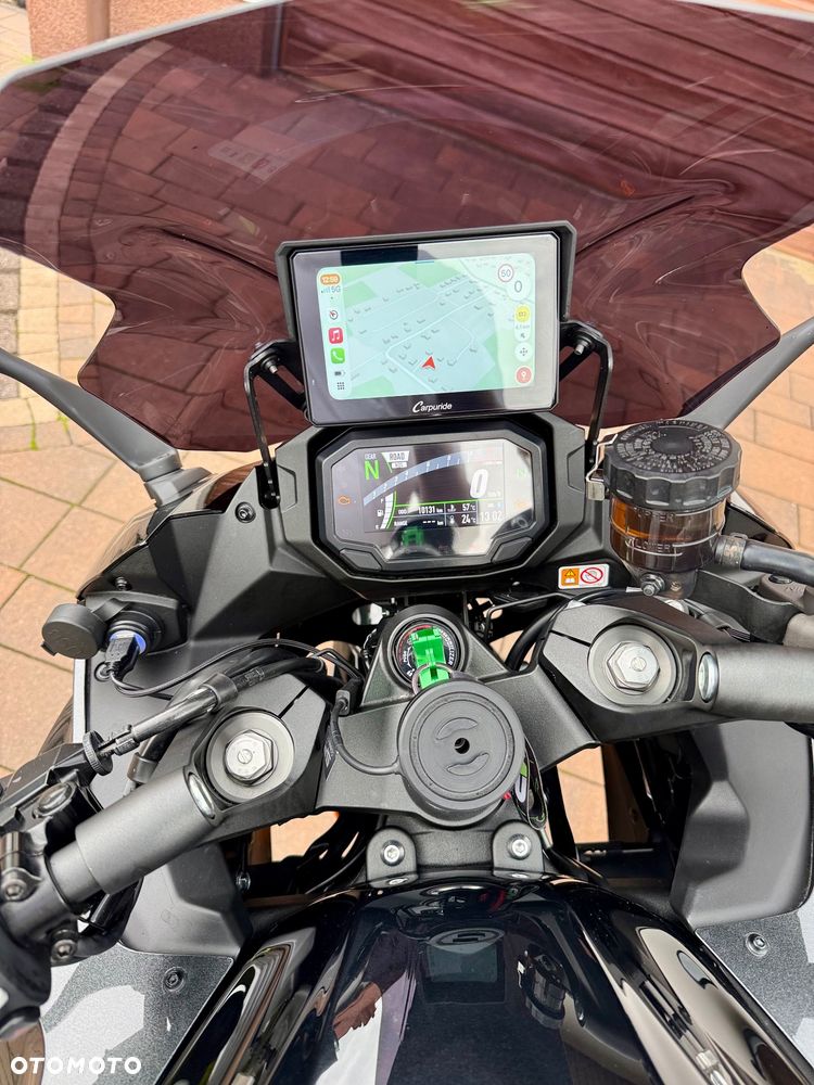 Kawasaki Ninja 1000 SX - 7