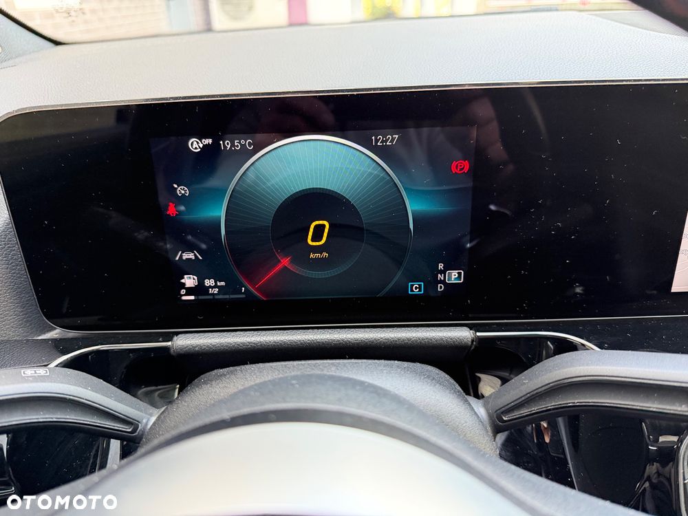 Mercedes-Benz GLA 200 AMG Line - 19