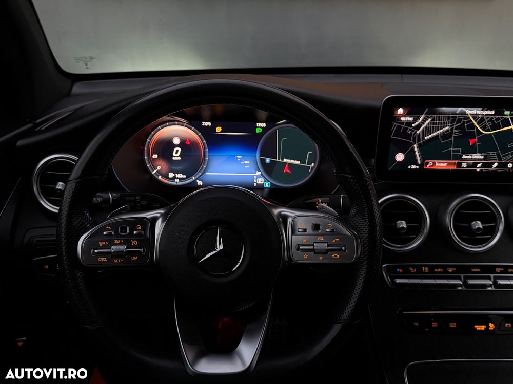 Mercedes-Benz GLC 220 d 4Matic 9G-TRONIC AMG Line - 22