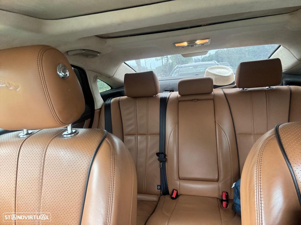 Jaguar XJ 3.0 D V6 LWB Premium Luxury - 5