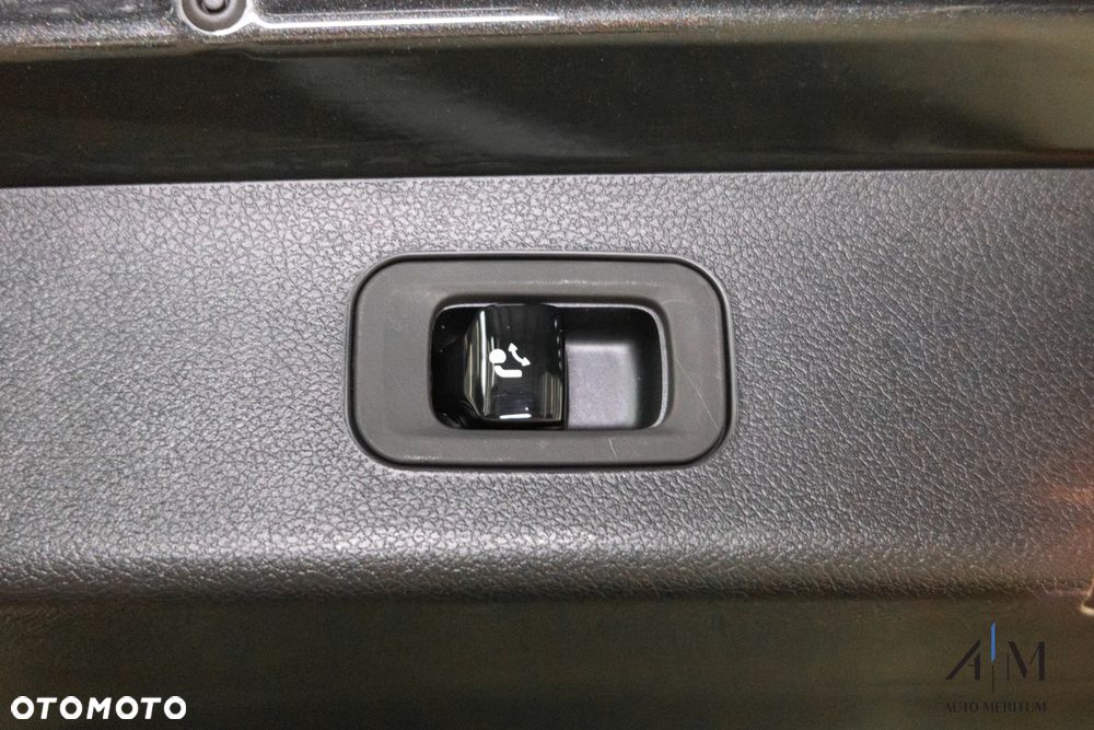 Mercedes-Benz Klasa E 300 de PHEV 4-Matic Avantgarde 9G-Tronic - 26
