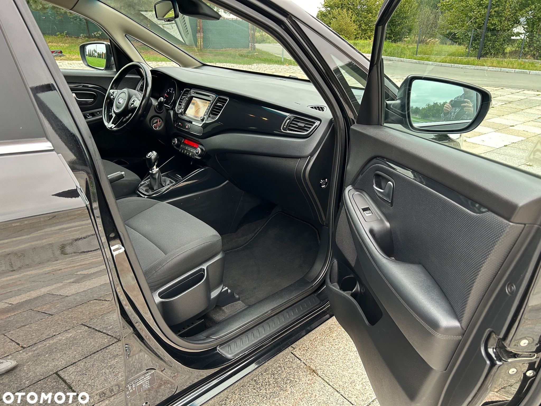 Kia Carens 1.7 CRDi Business Line - 27