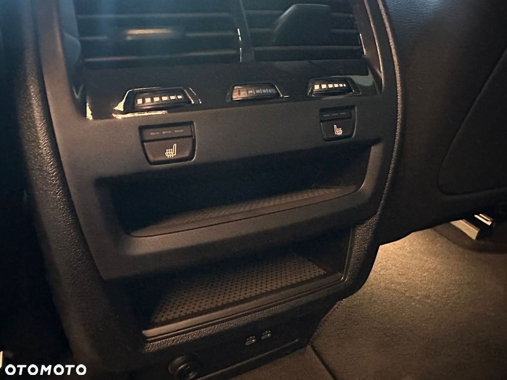 BMW X5 xDrive30d - 24