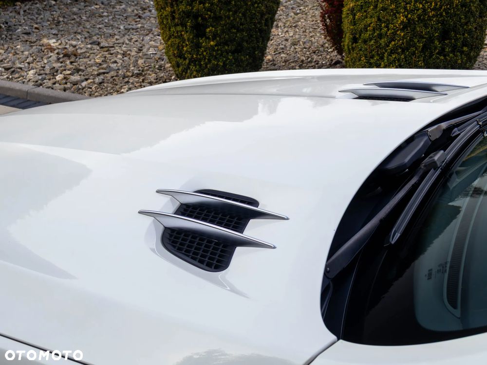 Mercedes-Benz SL 63 AMG - 10