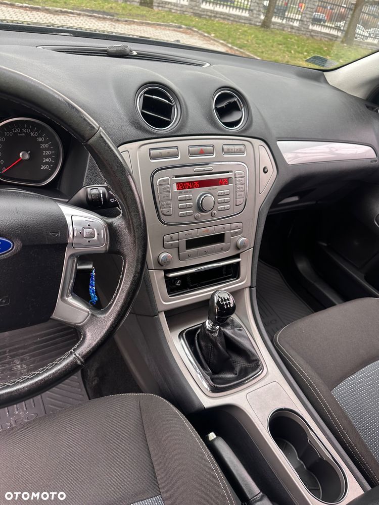 Ford Mondeo 1.8 TDCi Ambiente - 10