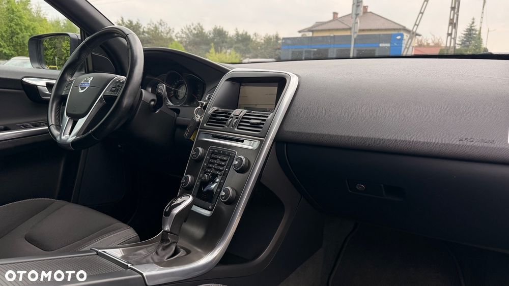 Volvo XC 60 D4 Geartronic Edition Pro - 16
