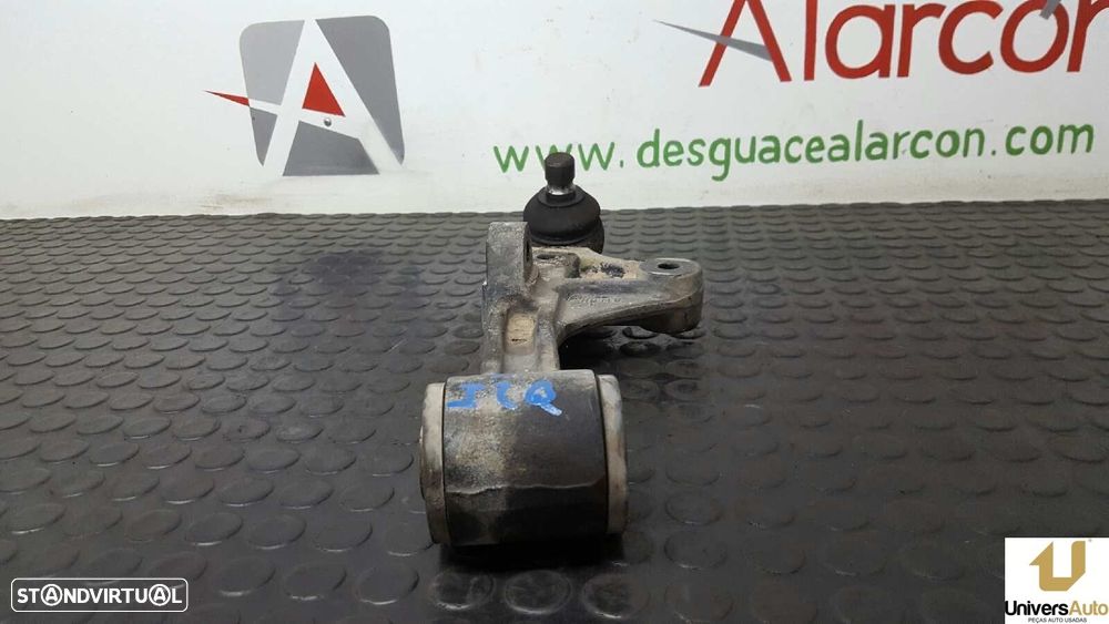 BRAÇO SUSPENSÃO INFERIOR FRENTE ESQUERDO KIA CARNIVAL II 2.9 CRDI LX - 2