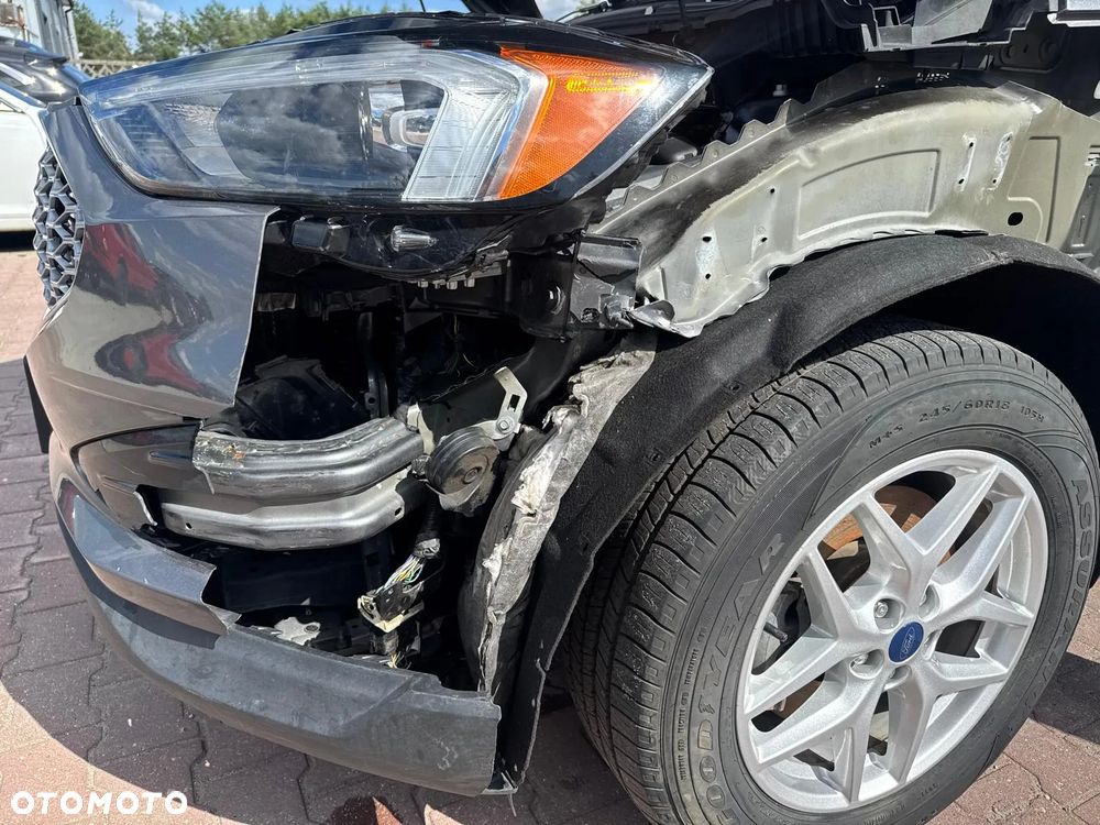 Ford Edge - 24