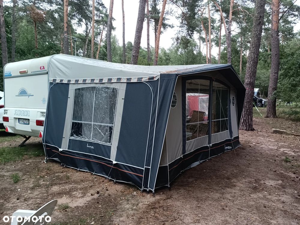 Adria Unica 462 DP - 10