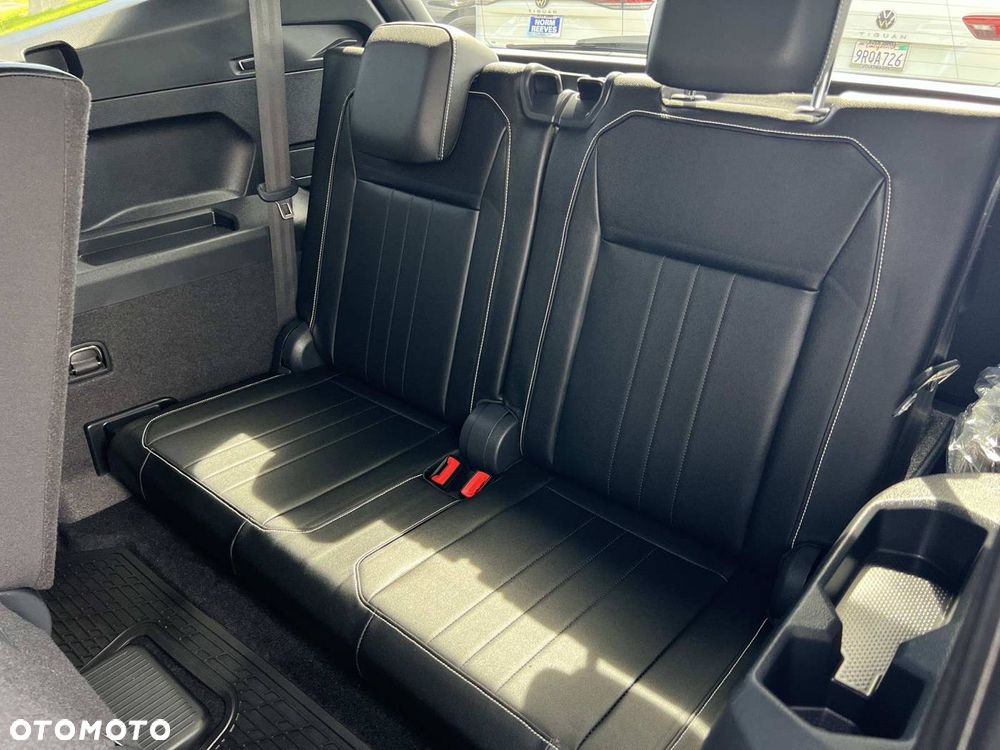 Volkswagen Tiguan - 25