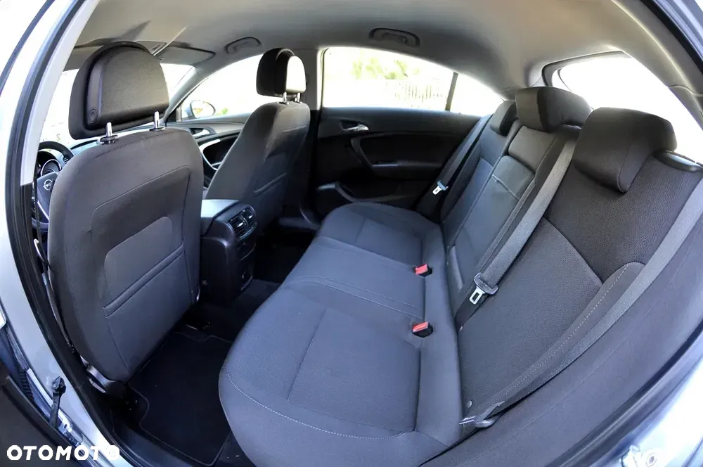 Opel Insignia 1.8 - 11