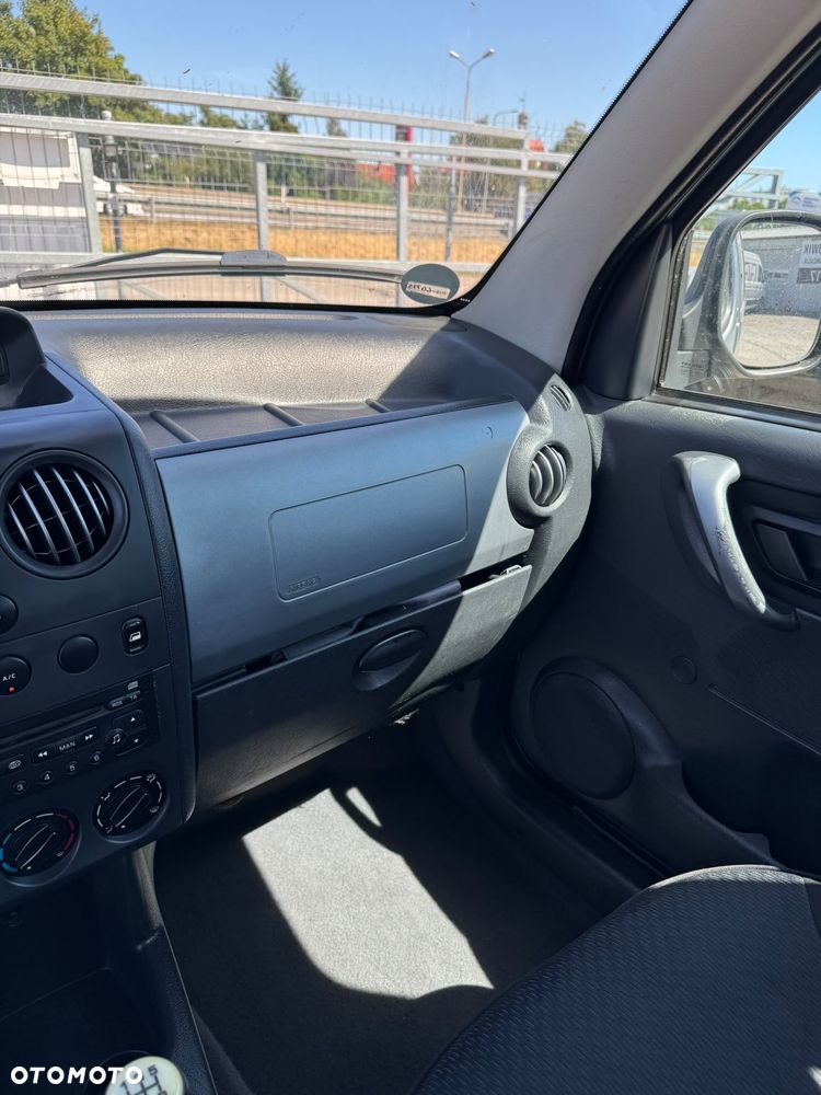 Citroën Berlingo 1.6 16V Multispace - 17