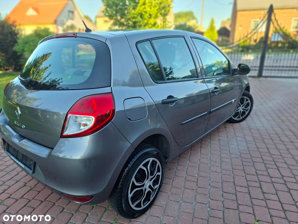 Renault Clio 1.2 16V Dynamique - 4