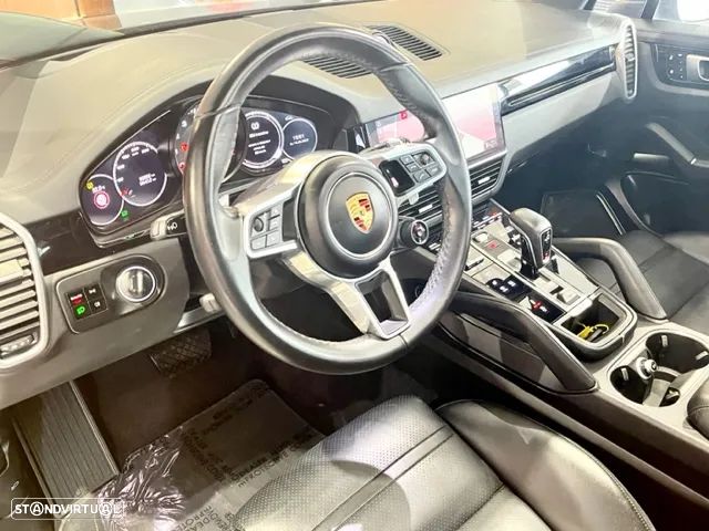 Porsche Cayenne Platinum Edition - 29