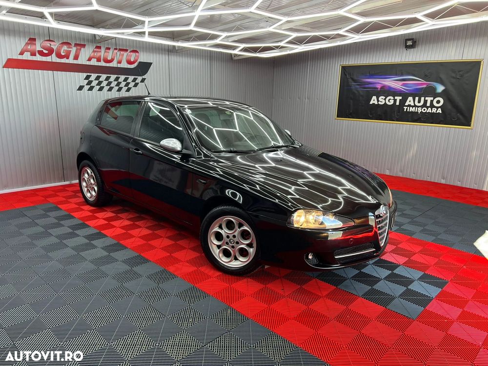 Alfa Romeo 147 - 3