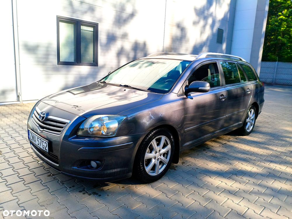 Toyota Avensis 1.8 VVT-i Luna - 15