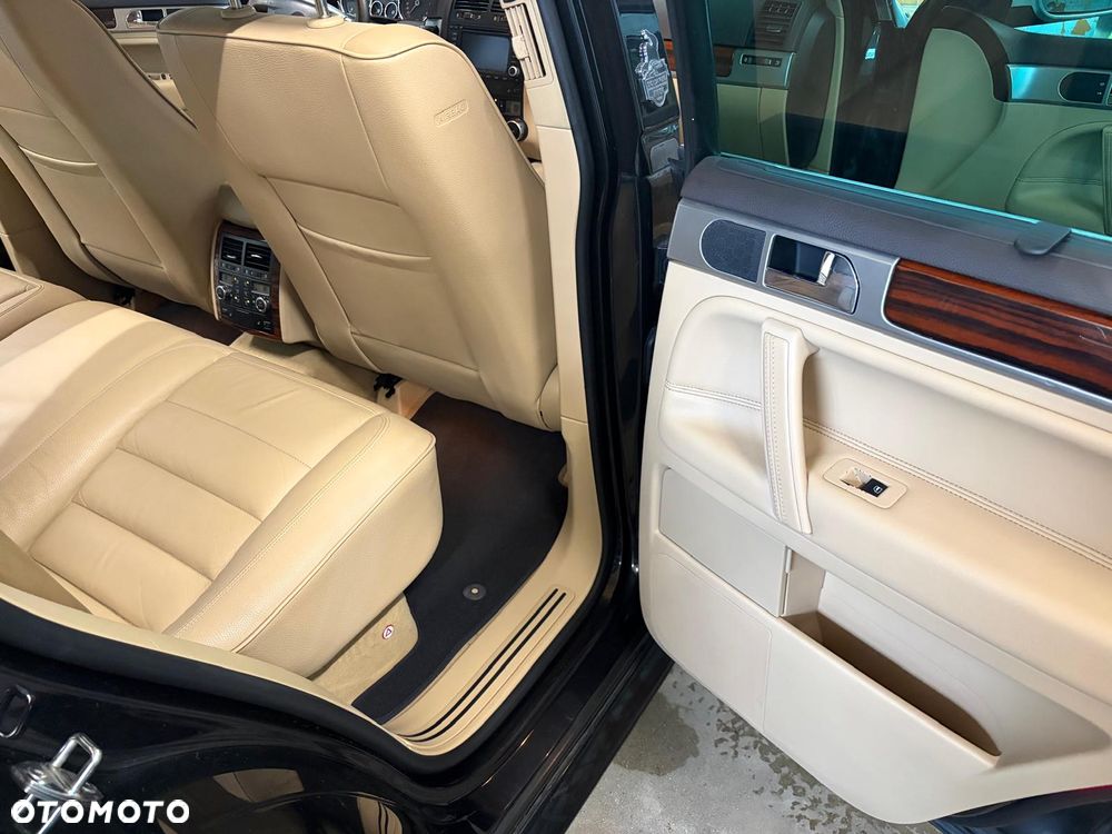 Volkswagen Touareg 3.0 V6 TDI Tiptr - 3