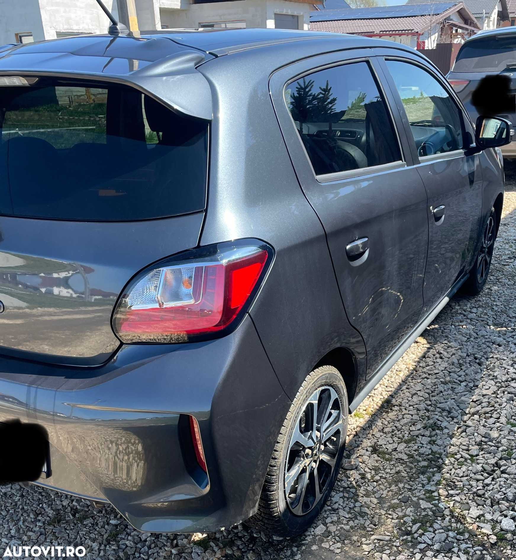 Mitsubishi Space Star 1.2 2WD CVT Intense+ - 2