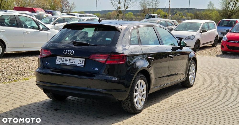 Audi A3 Sportback - 13