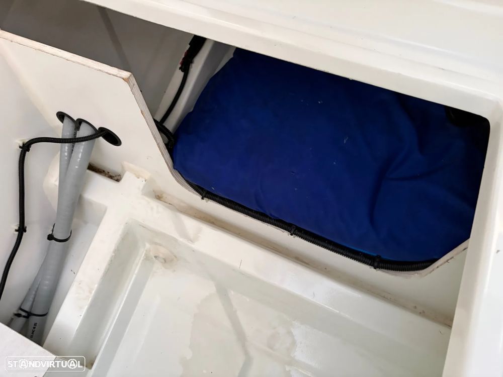 Beneteau Flyer 7.7 Sundeck - 20