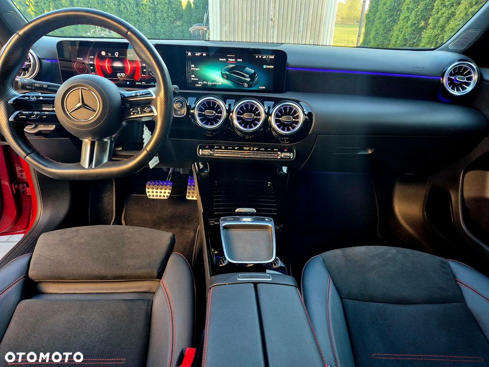 Mercedes-Benz Klasa A 200 AMG Line 7G-DCT - 11