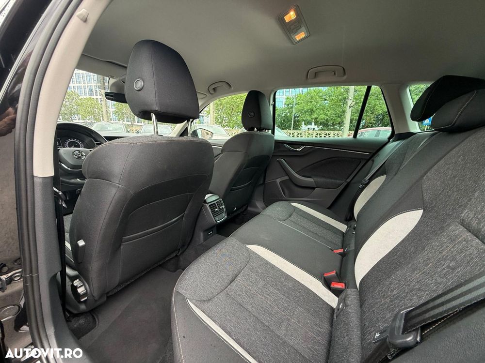 Skoda Kamiq 1.0 TSI DSG Style - 23
