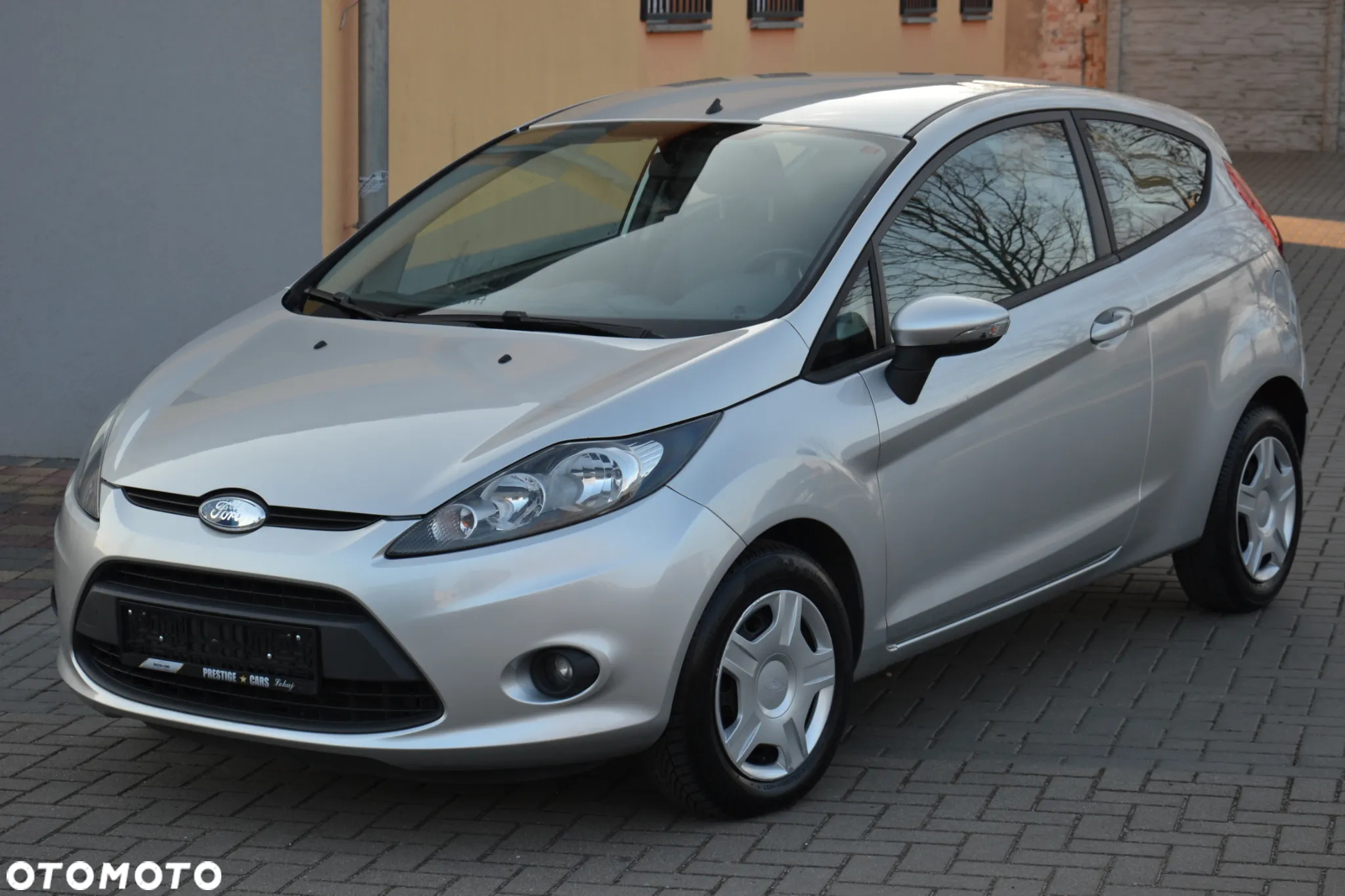 Ford Fiesta 1.6 TDCI Ambiente - 10