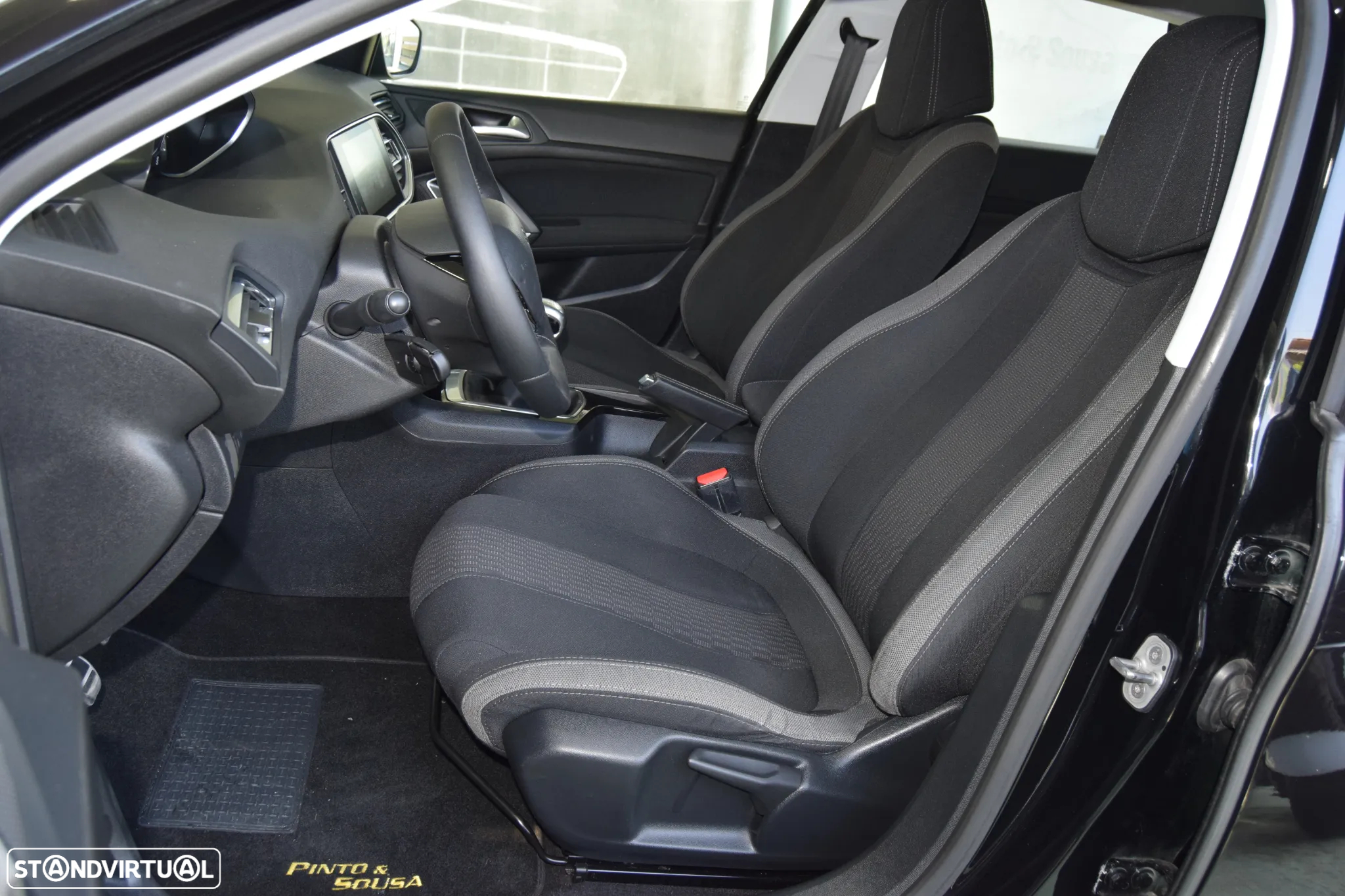 Peugeot 308 SW 1.6 BlueHDi Style - 21