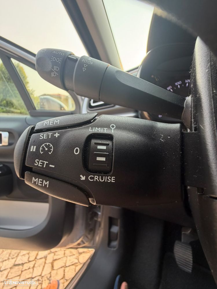 Citroën C3 Pure Tech S&S Shine - 10