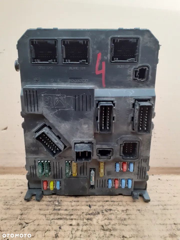 } Moduł BSI Peugeot Citroen BSI E02-00 - 1