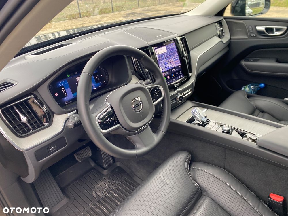 Volvo XC 60 B5 B AWD Ultra Black Edition - 6