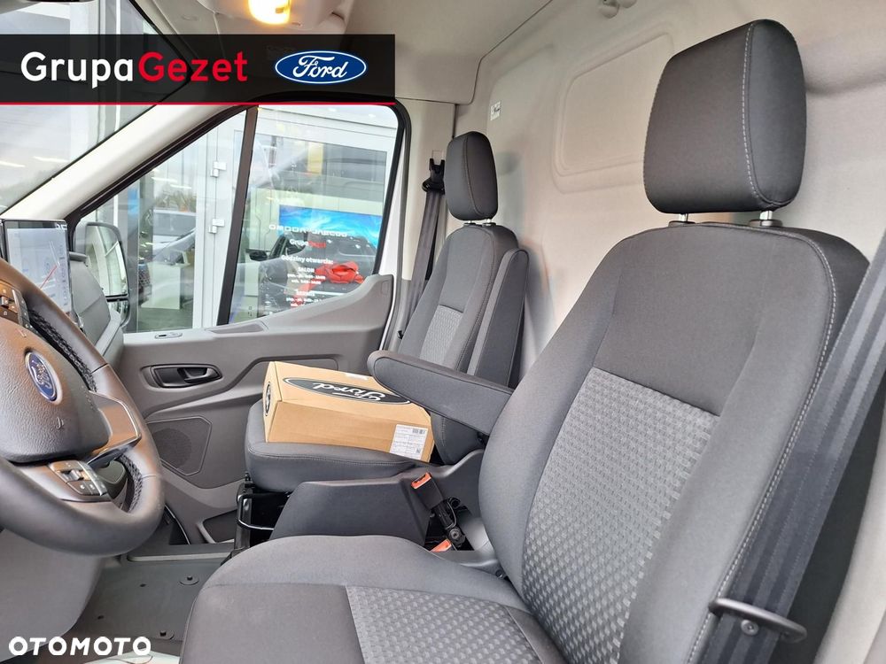 Ford Transit - 11