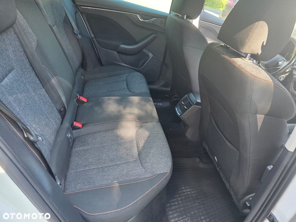 Skoda Scala 1.0 TSI DSG Clever - 23