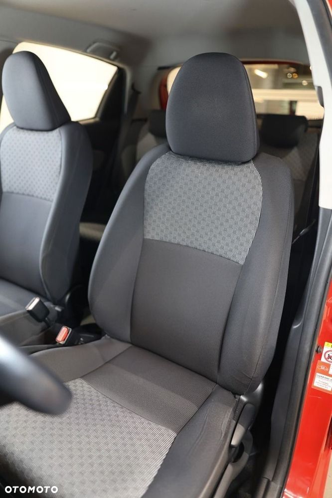 Toyota Yaris - 8