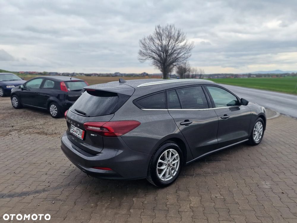 Ford Focus 1.0 EcoBoost STart-Stopp-System TITANIUM - 9