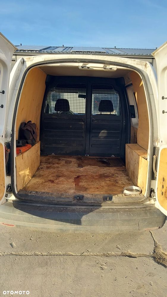 Volkswagen Caddy - 9