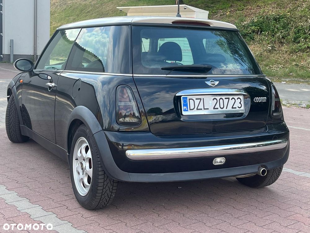 MINI Cooper Seven - 7