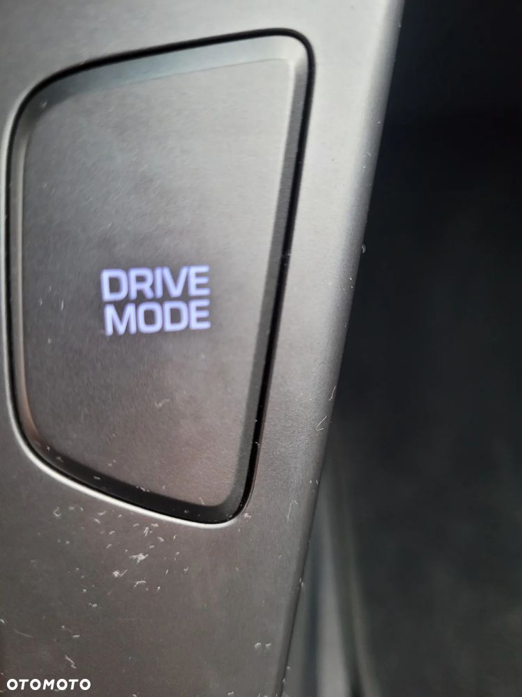 Hyundai i40 i40cw 1.7 CRDi Automatik Fifa World Cup Edition Silver - 28