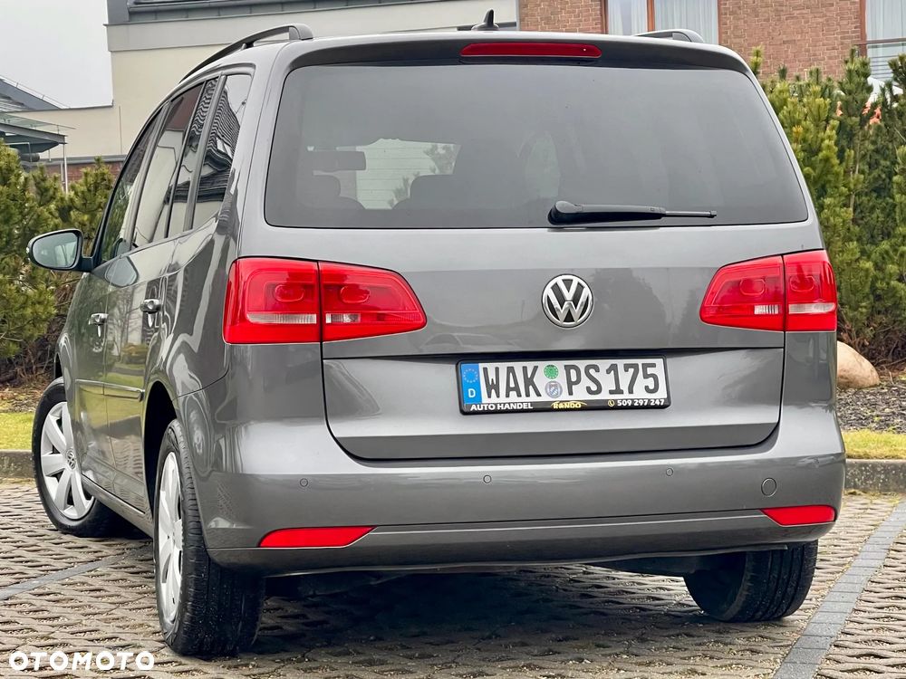 Volkswagen Touran 2.0 TDI DSG Highline - 16