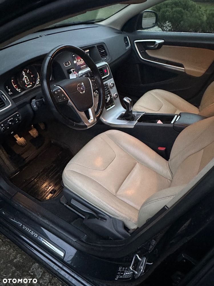 Volvo V60 D4 Drive-E Summum - 15