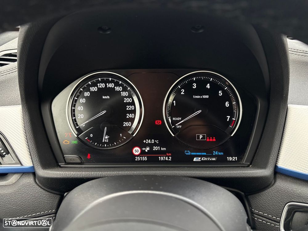 BMW X2 25 e xDrive Pack M - 28