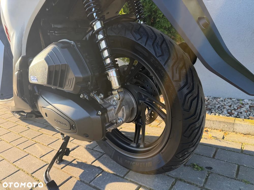 Honda SH - 34