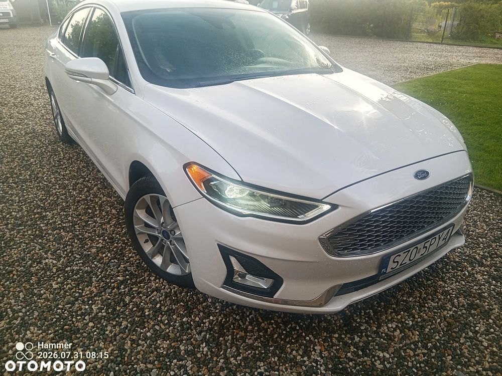 Ford Fusion - 17