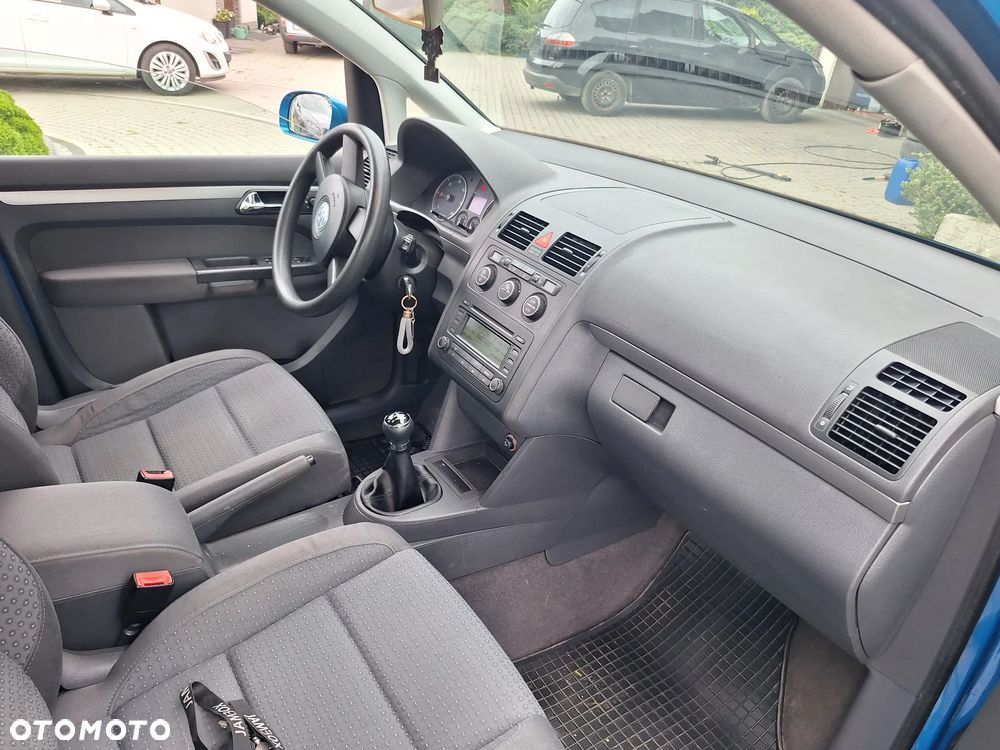 Volkswagen Touran 2.0 TDI DPF Goal - 6