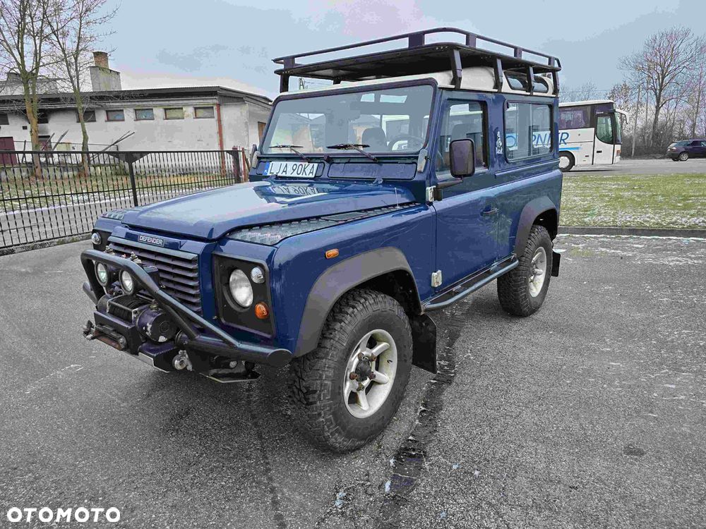 Land Rover Defender - 4
