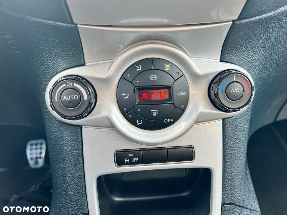Ford Fiesta - 21